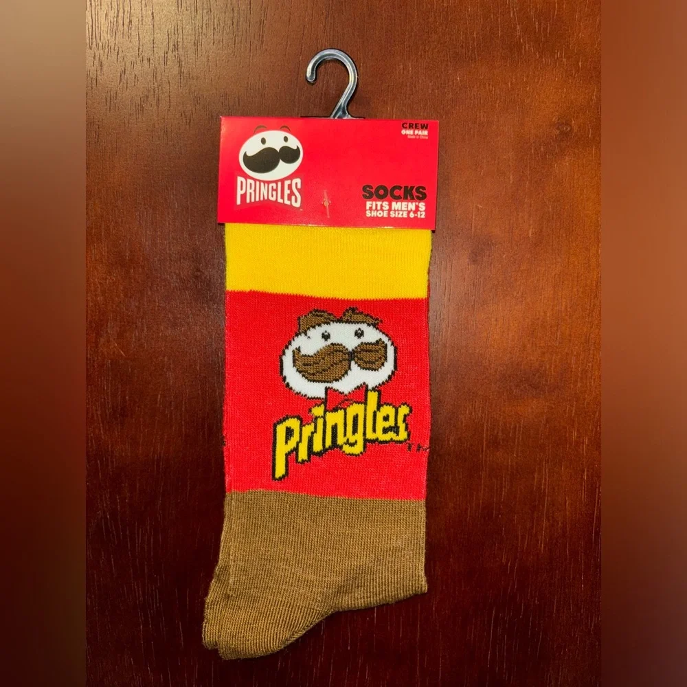 PRINGLES NOVELTY CREW SOCKS NWT MEN’S SHOE SIZE 6-12